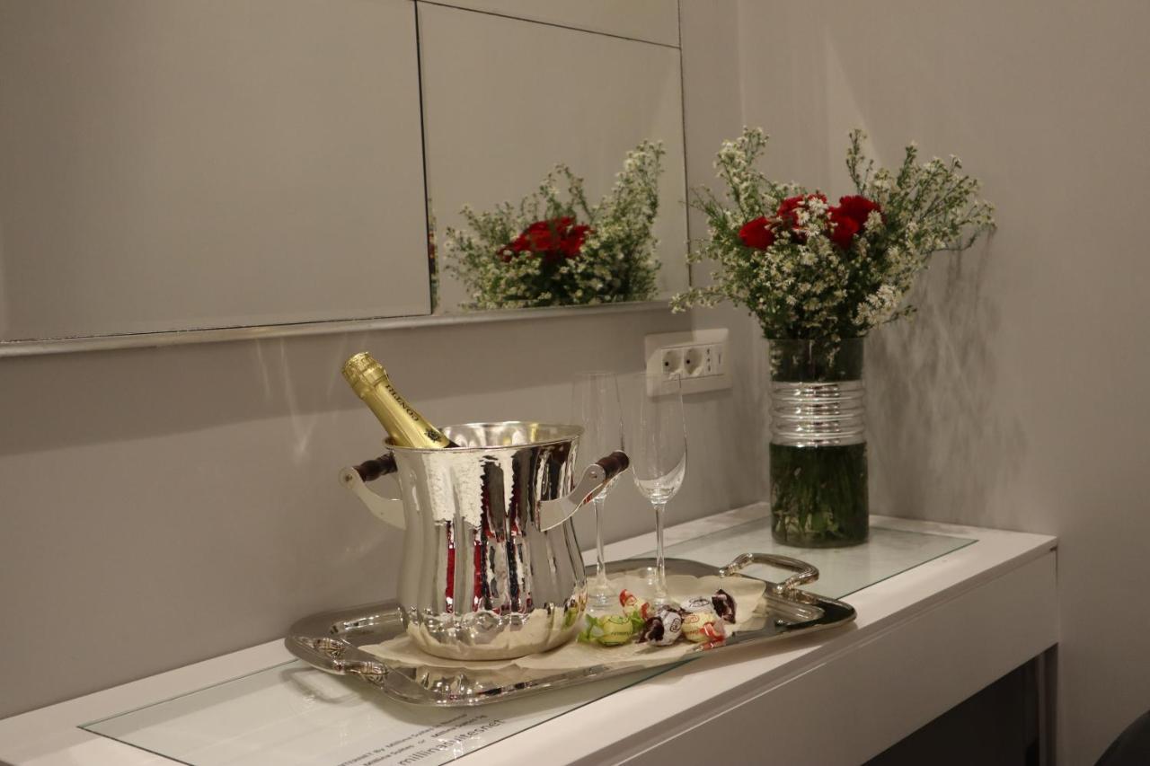 Millina Suites In Navona Roma Dış mekan fotoğraf