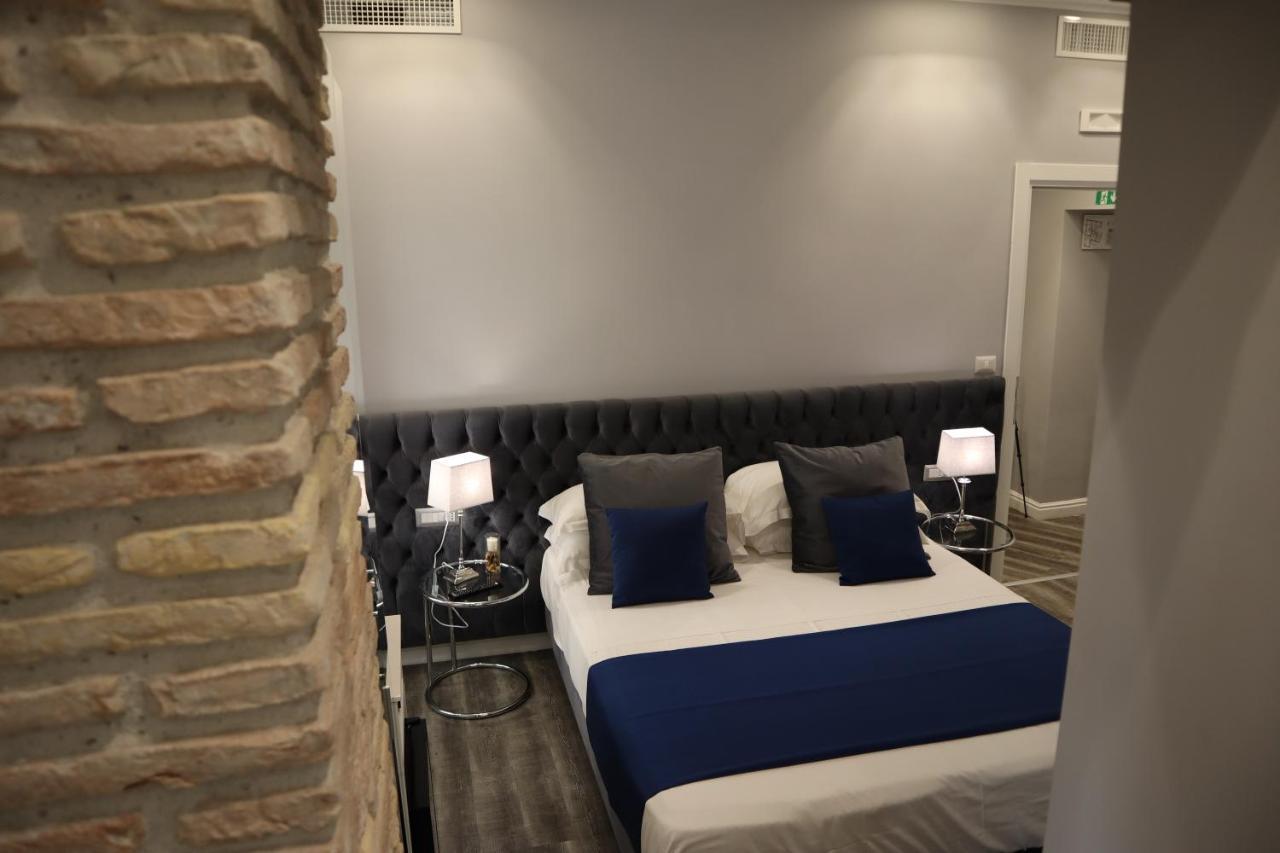 Millina Suites In Navona Roma Dış mekan fotoğraf